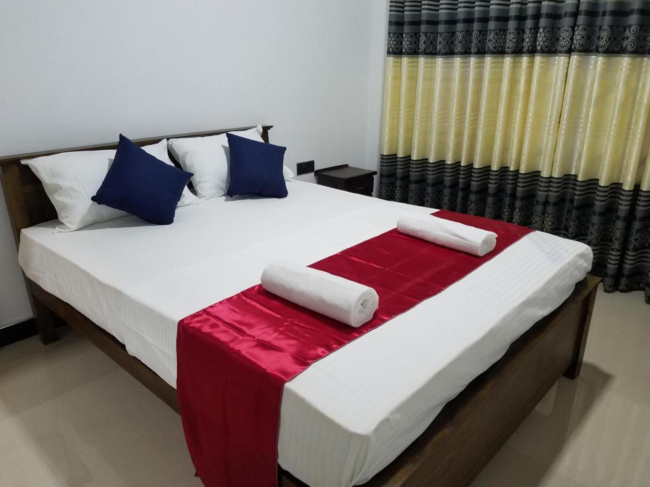 דמבולה Yashumi Homestay מראה חיצוני תמונה
