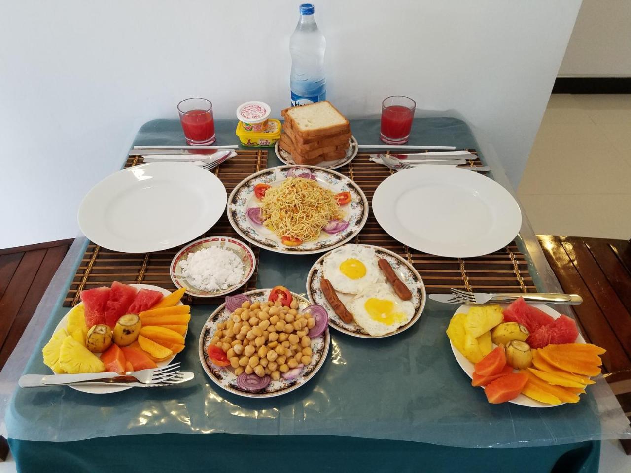 דמבולה Yashumi Homestay מראה חיצוני תמונה